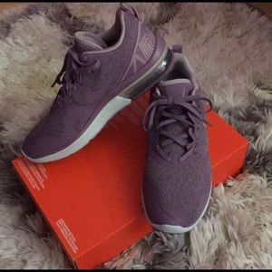 Women’s Nike Air Max Sneakers size 9.5